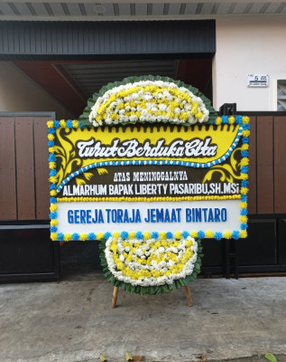 Papan Bunga Duka di Salotellue