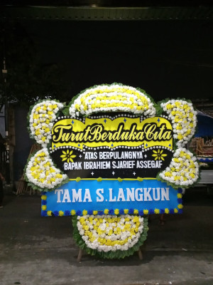 Papan Bunga Duka di Salotellue