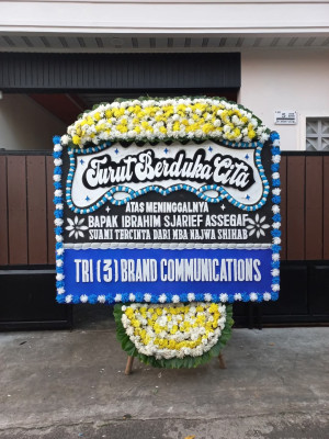 Papan Bunga Duka di Salotellue